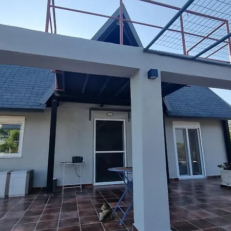 Magic House In Agio Mama Hébergement de vacances *